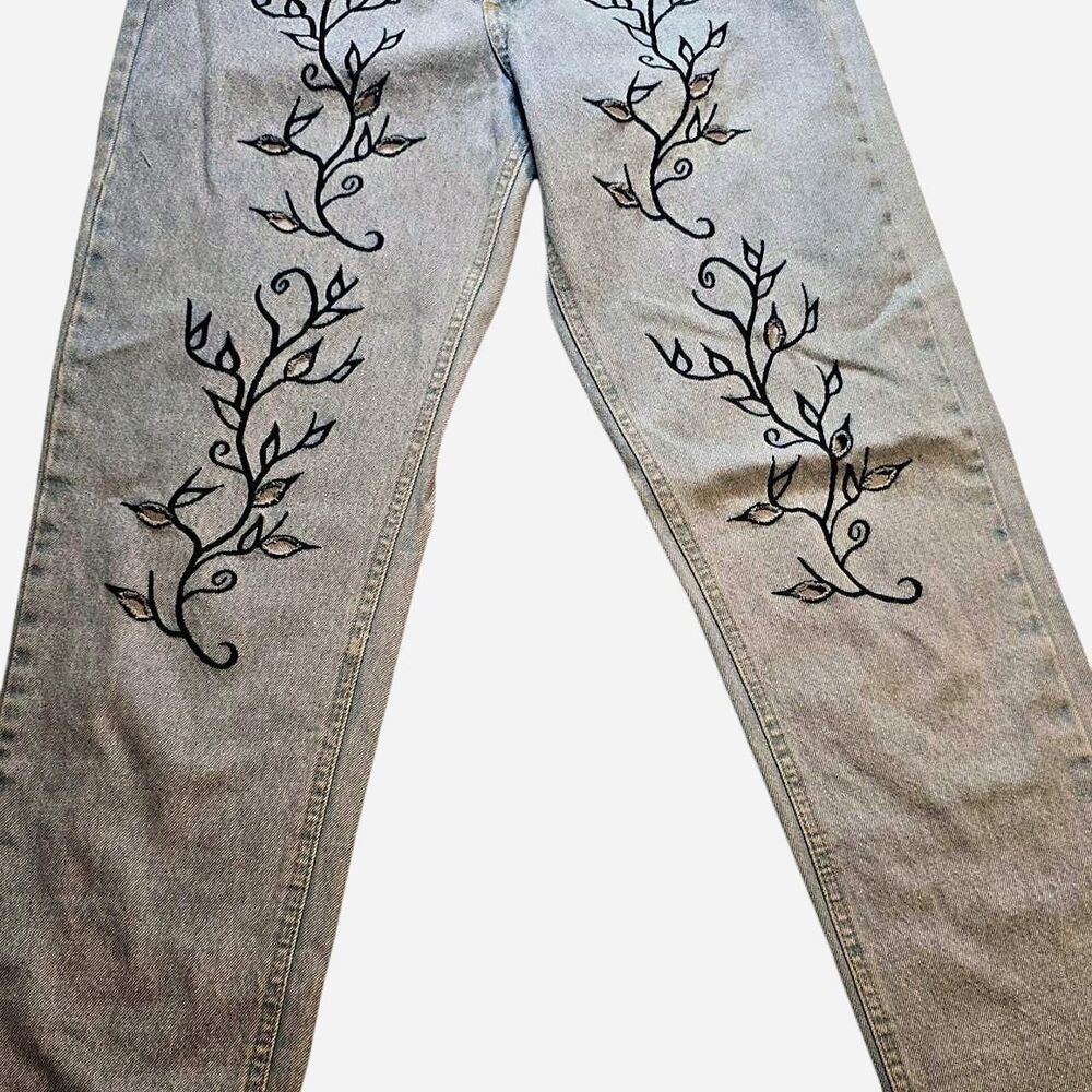 D'mode Classix Vintage Women's Embroidered Jeans